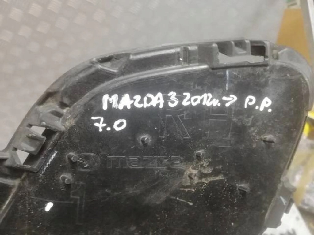 фото №5, Xx решітка радіатора бампера правий mazda 3 bgv450c11