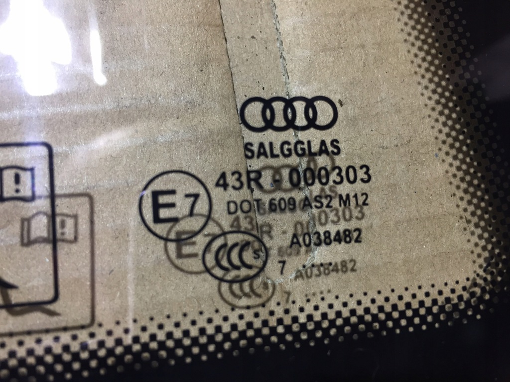 фото №5, Audi a5 8t coupe скло правий задня кузовна хром