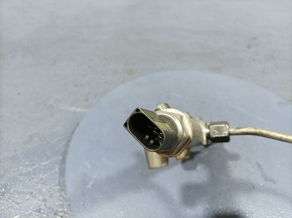 фото №4, Audi a5 f5 8w 3.0tdi 218km cswb молдинг впрыскная левая 059130089cs