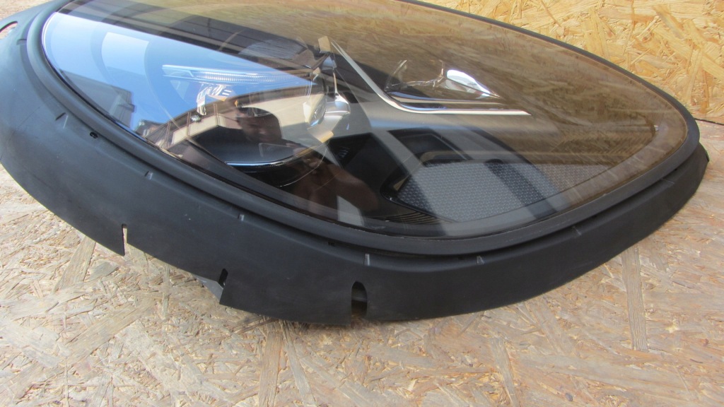 Передня правий фара porche macan 95b 95b941010ac в Україні