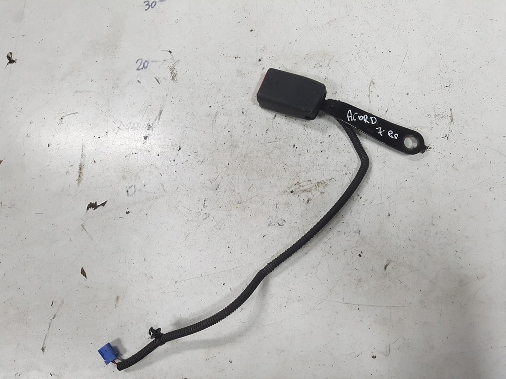 фото №1, Honda accord 7 vii 02-08r клипса поперечина правая перед