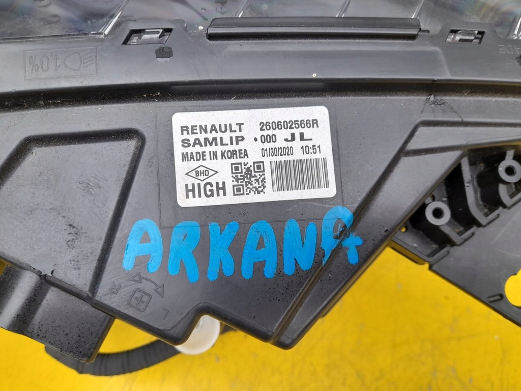 фото №11, Renault arkana лампа перед ліва права 260602566r 260102483r