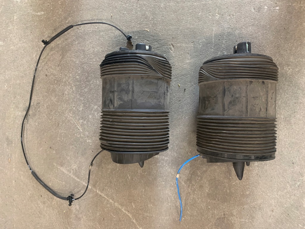 фото №1, Audi q7 q8 4m подушка пневмоподушка подвеска задняя