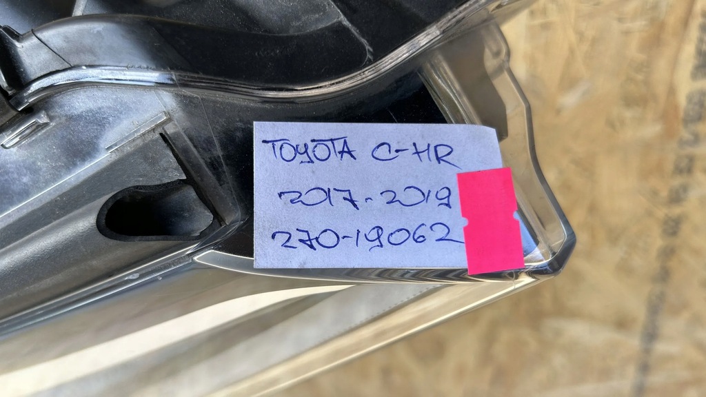 фото №10, Toyota c-hr 2018 лампи передні