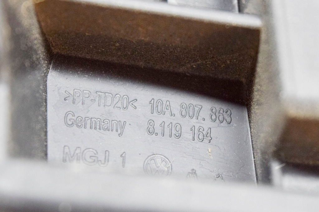 фото №6, Volkswagen id.3 e11 pro задний бампер средний кронштейн крепёжный 10a807863 20