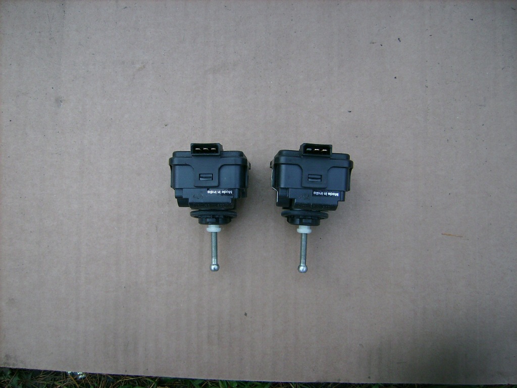 фото №4, Моторчик регулировки лампы 1523694 scania r xpi 400