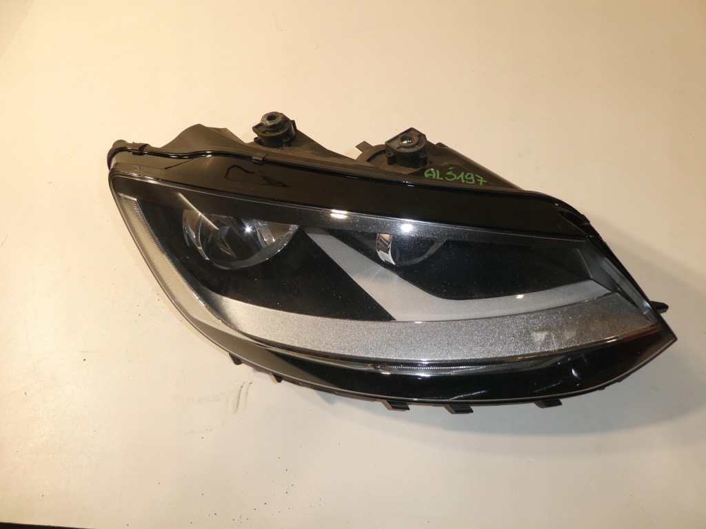 фото №1, Лампа правая vw sharan 7n1941006b