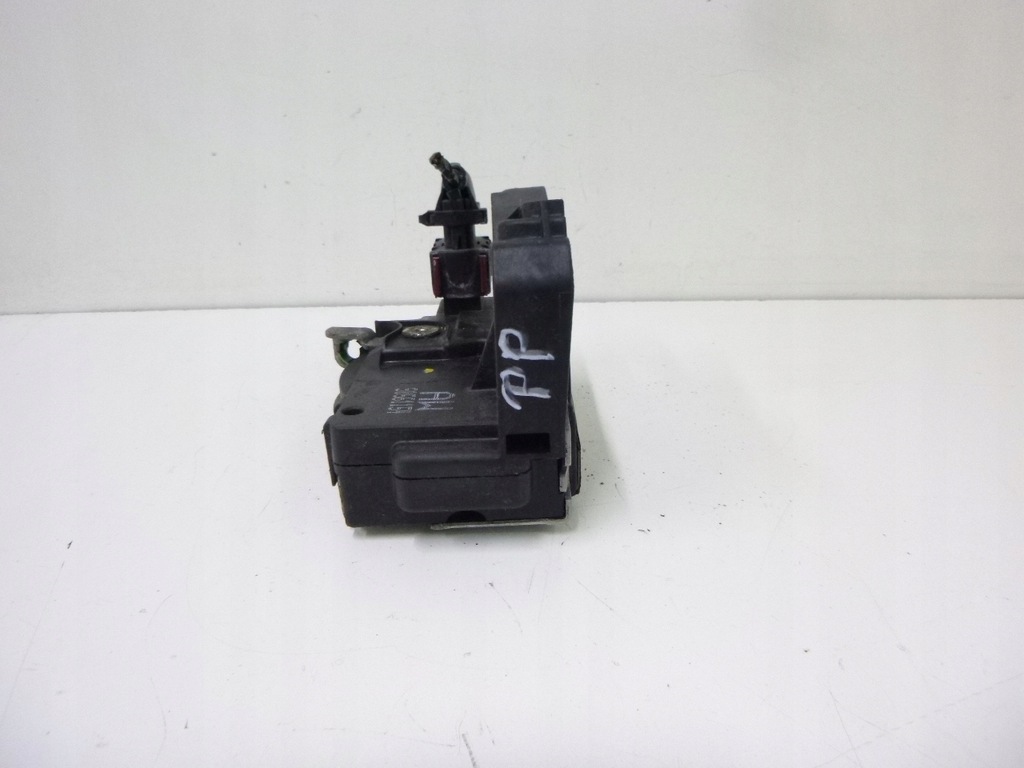 фото №6, Замок дверь передний правый opel zafira 90561154