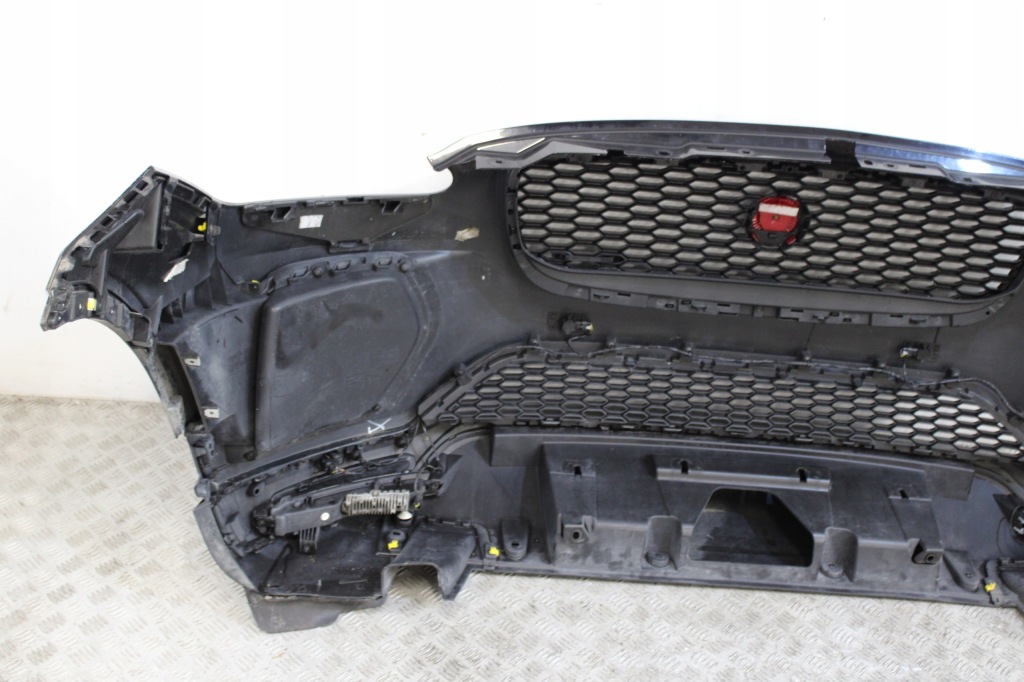 фото №10, Бампер перед передній kompletny 4 x pdc jaguar e-pace x540 s