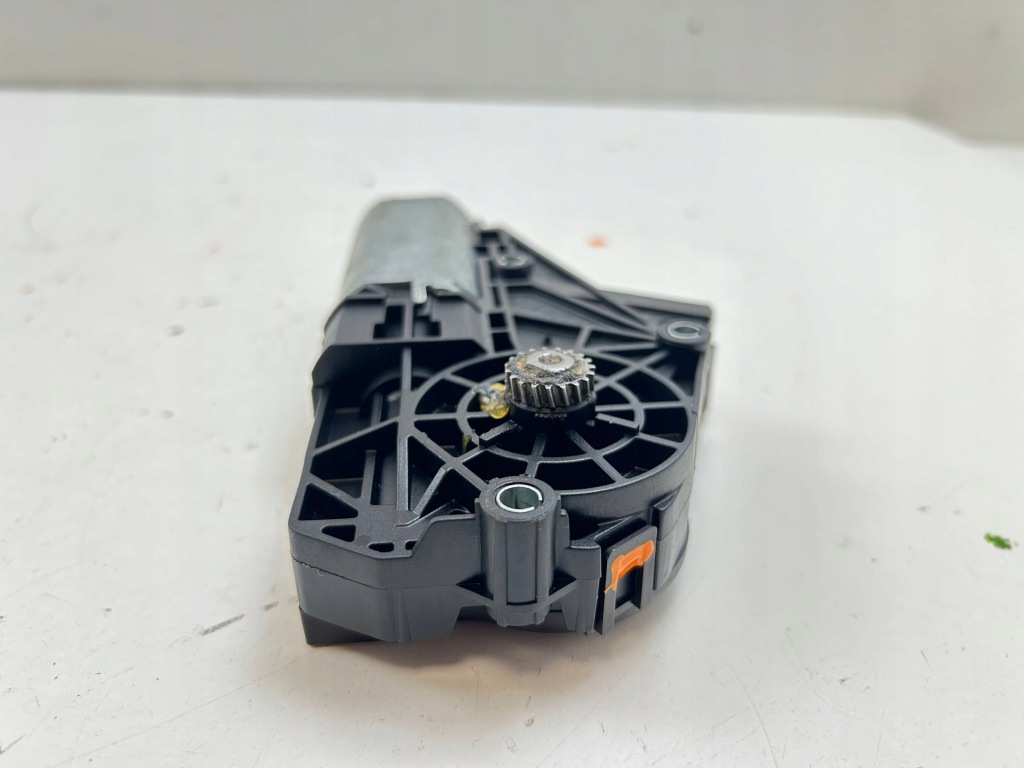 фото №6, 2011 bmw 5 gt f07 моторчик люк 7706001101