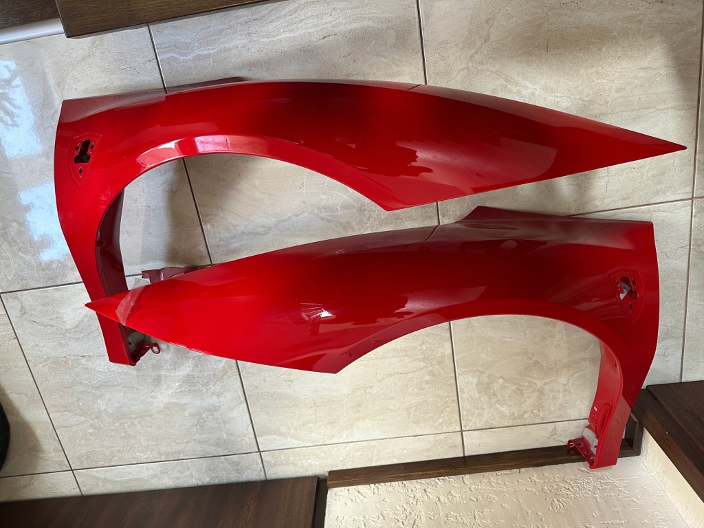 фото №1, Крила ferrari sf90 правий лівий w колір
