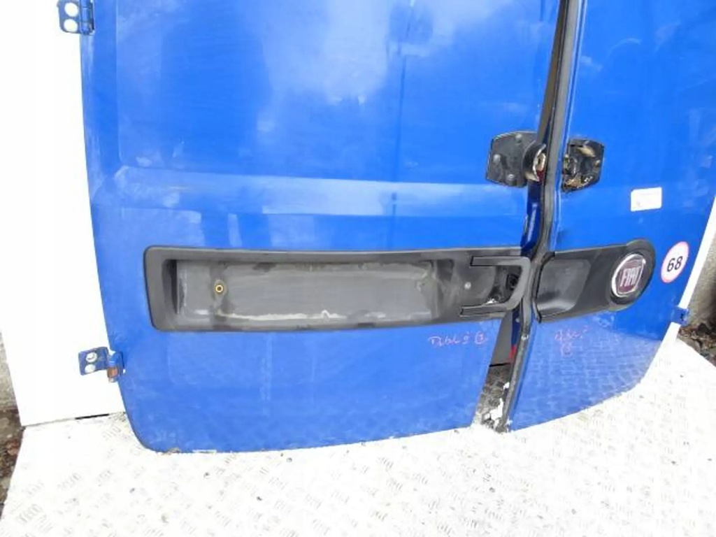 фото №7, Дверь задняя крышка багажника kpl. fiat doblo ii 479
