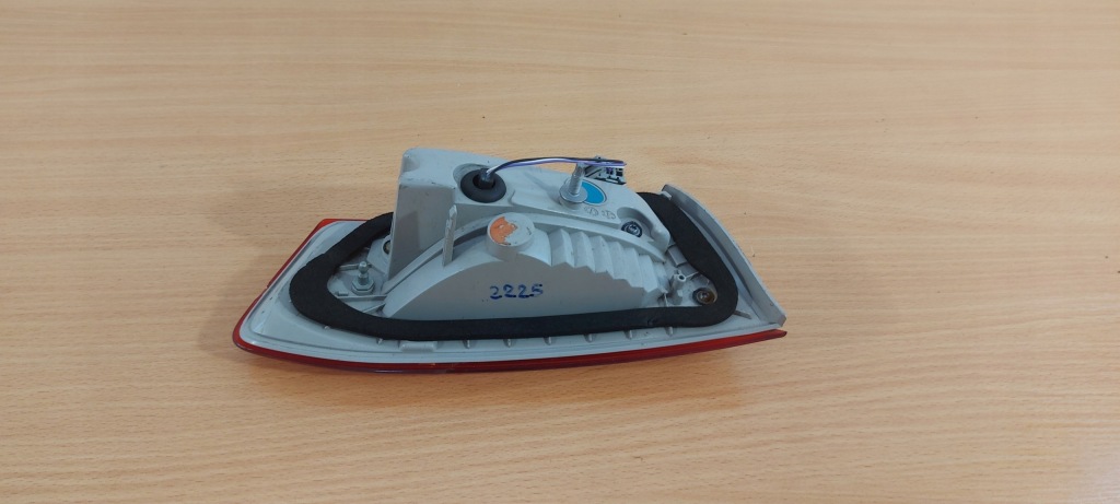 фото №3, Ford focus mk4 4 iv sedan правая лампа w крышка led