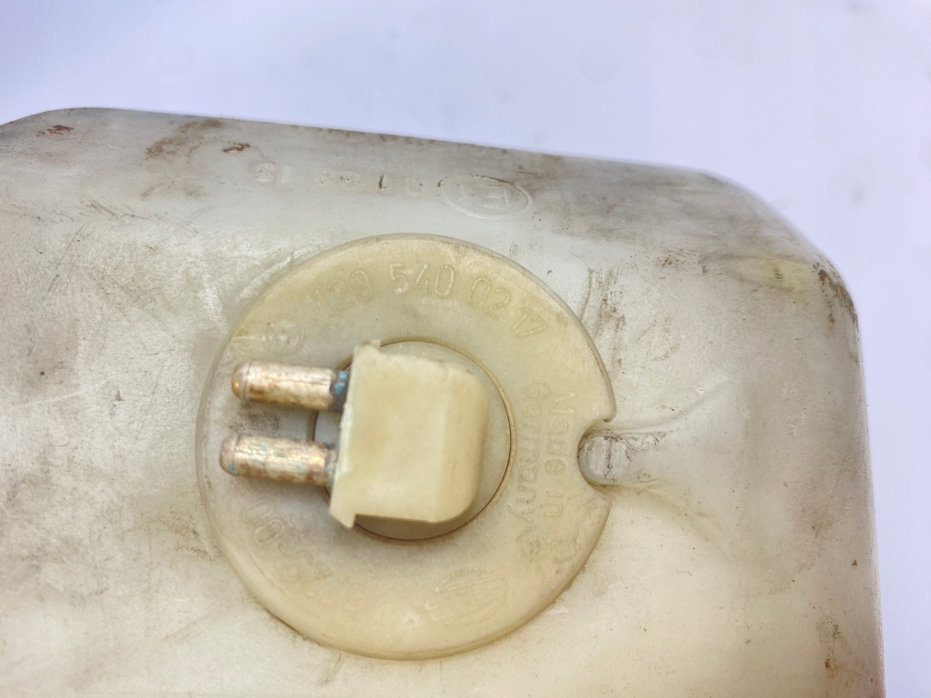 Бачок жидкость омывателя подогреваемый mercedes w124 1248690720 Цена