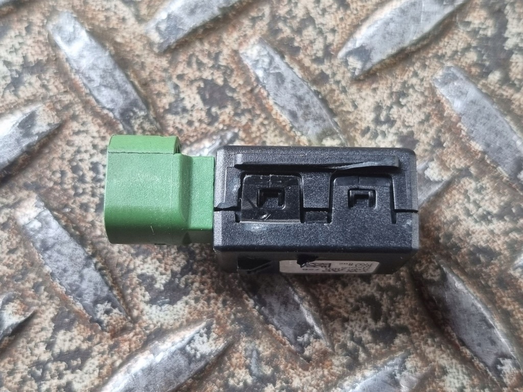 фото №5, 2018 audi q5 sq5 роз'єм usb 5q0035726