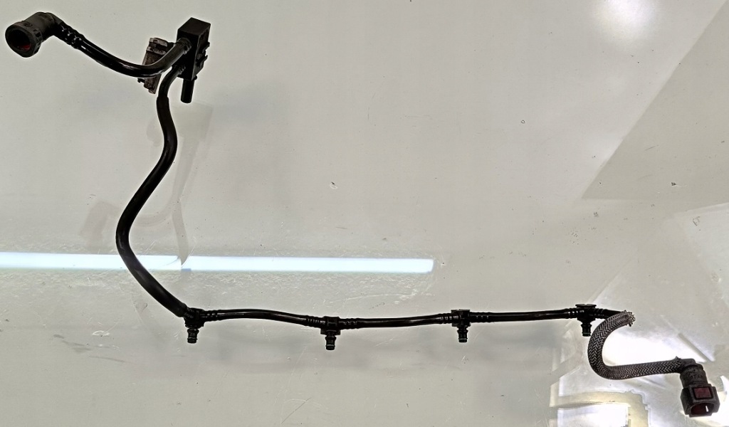 фото №1, Opel vivaro van a 06 r 1.9 di шланг сливной форсунок датчик