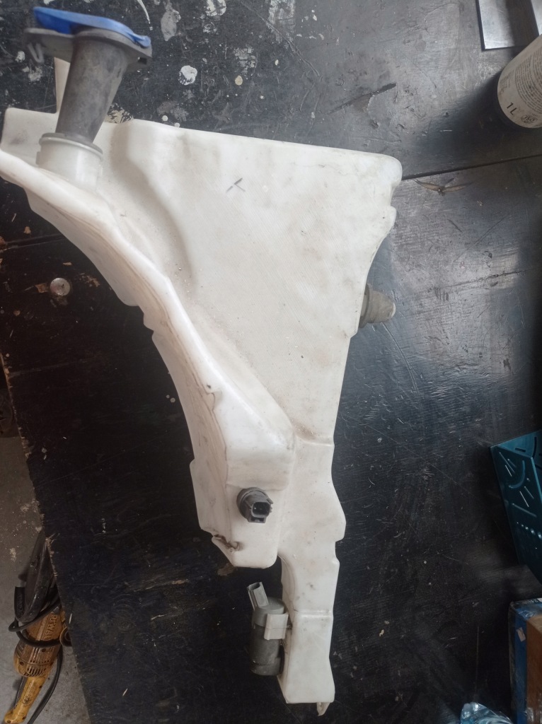 фото №1, Jaguar xf бак омивача