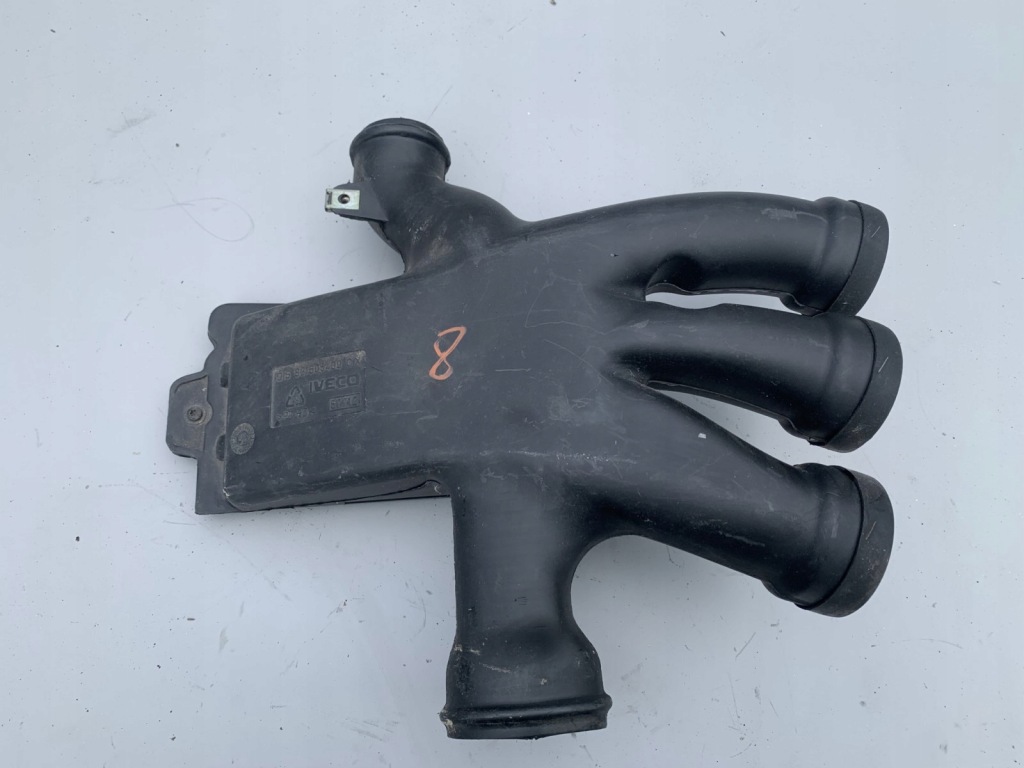 Купити Впуск повітря iveco daily 99-06 831605400