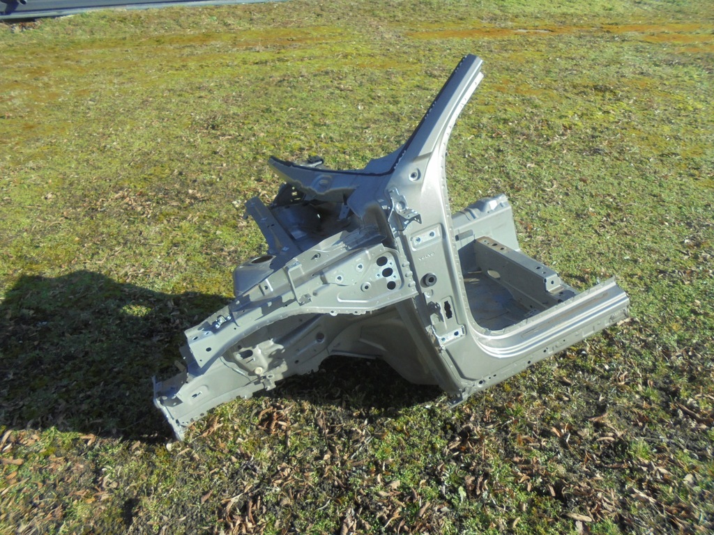 фото №1, Volvo xc40 ii чверть лонжерон ліва