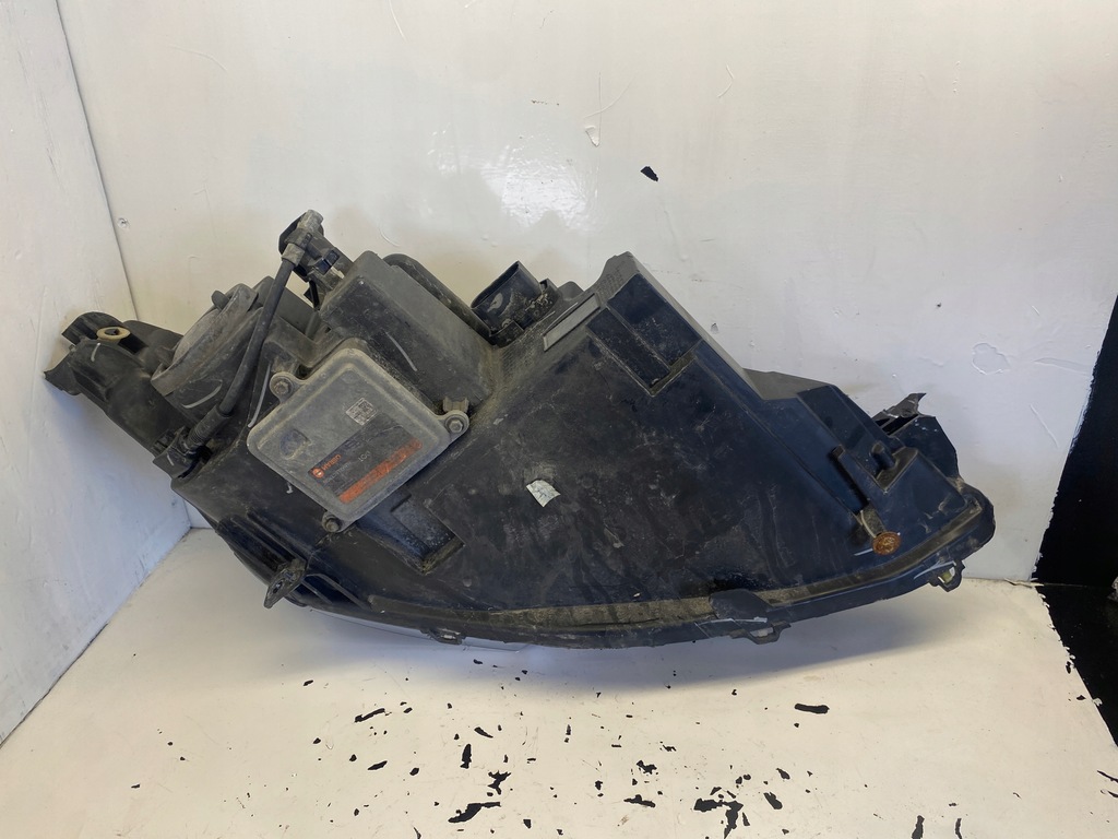 фото №14, Tesla s лампа левый перед ксенон 600592000b