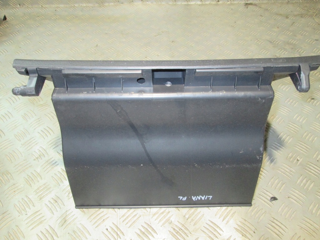 фото №5, Бардачок пассажира suzuki liana lift 04'