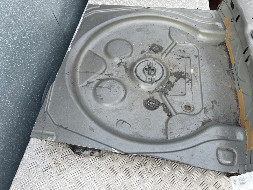 Ремінь задній задній піддон tiguan 2 5na рестайлінг Недорого