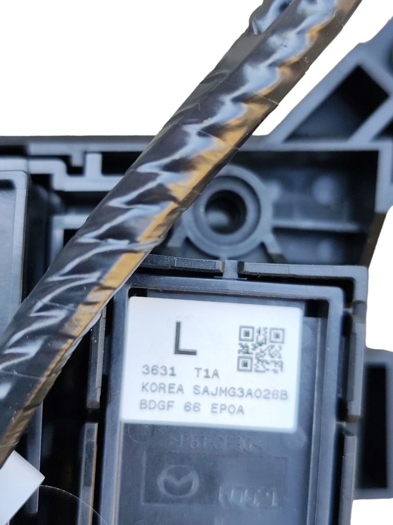 фото №4, Панель радио mazda 3 bp iv usa