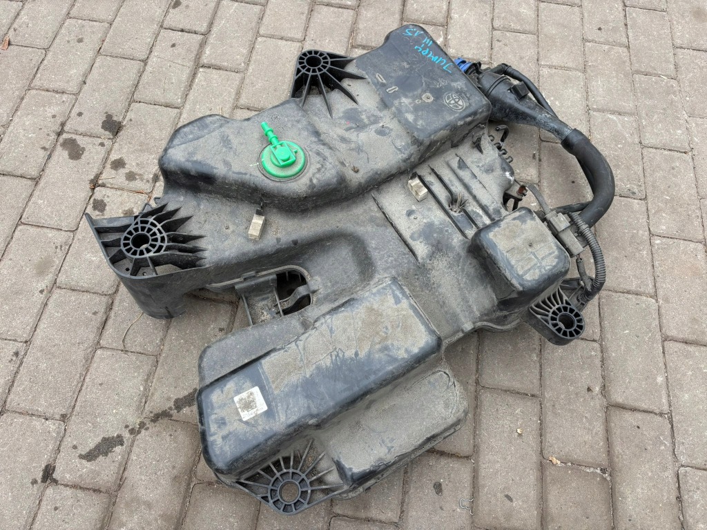 Купить Citroen jumpy iii expert бак насос adblue 4099017 4099016