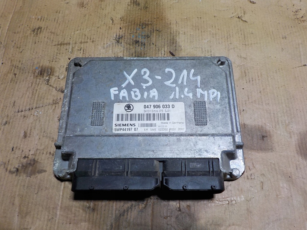 фото №1, Fabia i бортовий комп'ютер блок керування 047 906 033 d 1.4