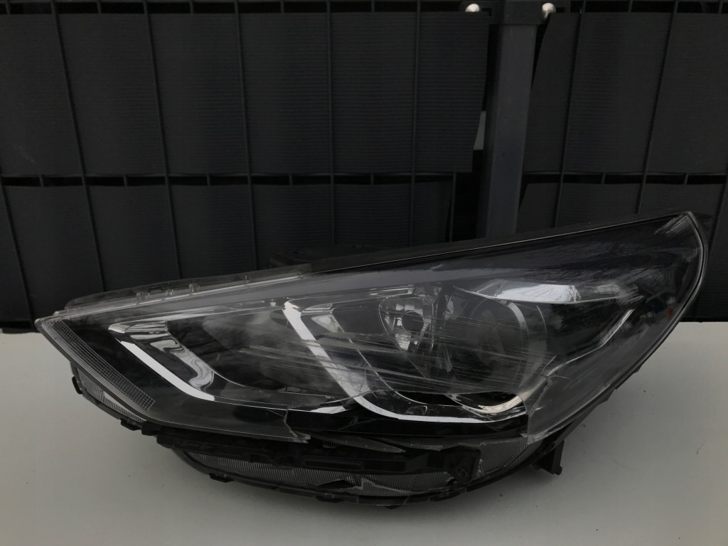 Купить Hyundai i30 3 левая фара перед przedania led рестайлинг  2020-