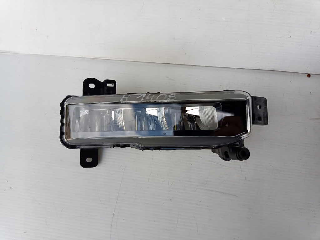 фото №1, Противотуманная фара led правый перед bmw 3 g20 g21 2021