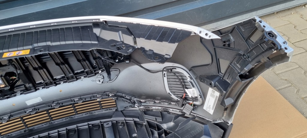 фото №12, Mercedes eqa 2021- бампер перед оригінал f035