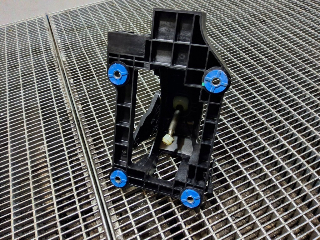 фото №6, Домкрат перемикання передач ssangyong tivoli 170417110146