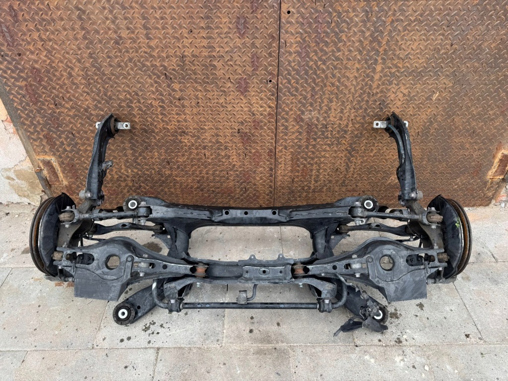 Toyota rav4 v 19r підрамник підрамник задній 51206-42090 в Україні