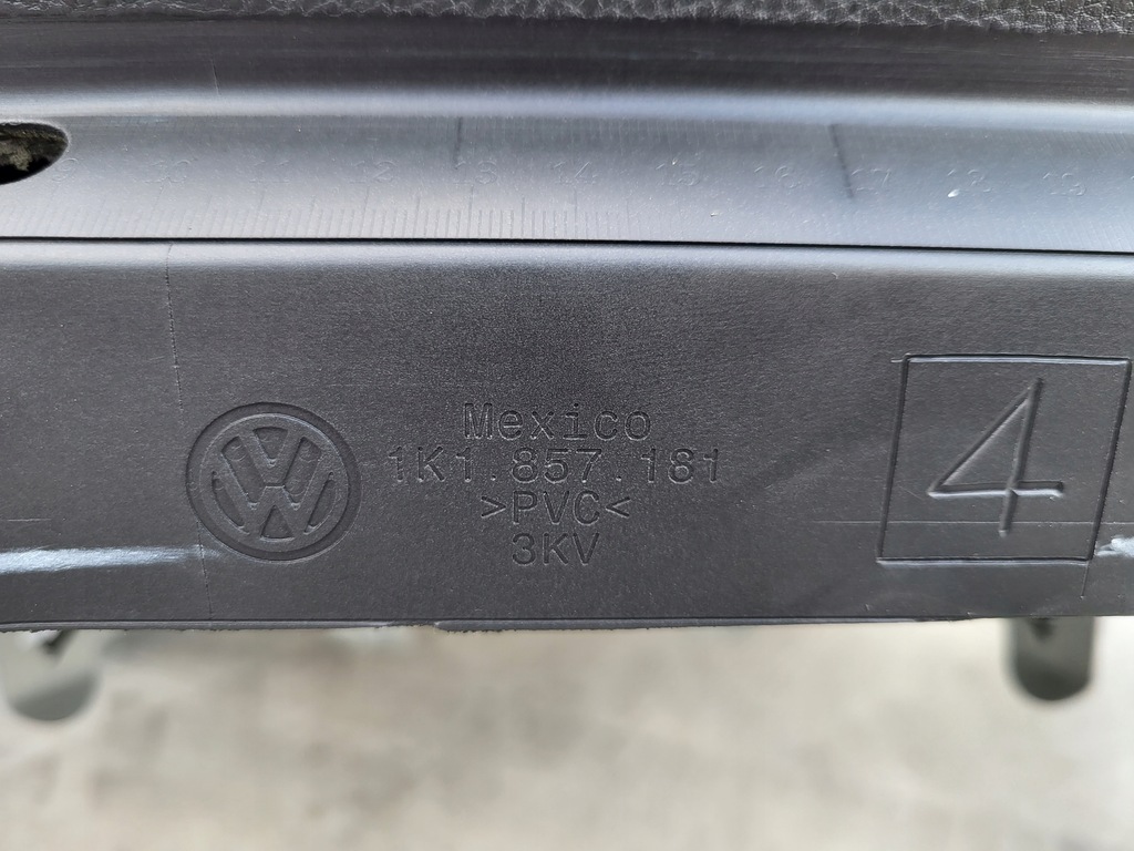 фото №5, Vw golf v 5 jetta iii 07r приборная панель консоль приборная панель приборная air bag подушка