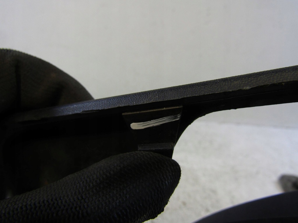 фото №9, Renault megane iii lift решётка бампера левый перед 261a32193r