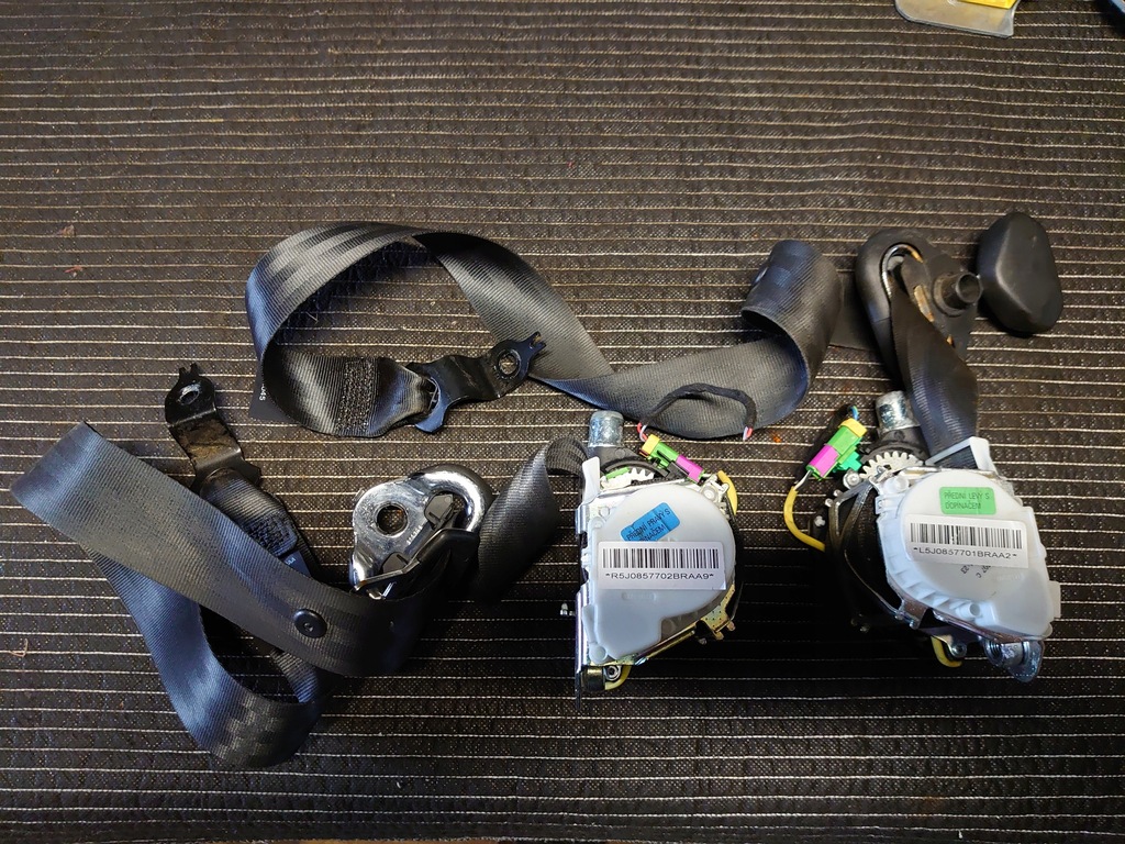 фото №10, Skoda roomster fabia ii lift 10-14 подушка безпеки подушки безпеки натягувачі ремені kpl