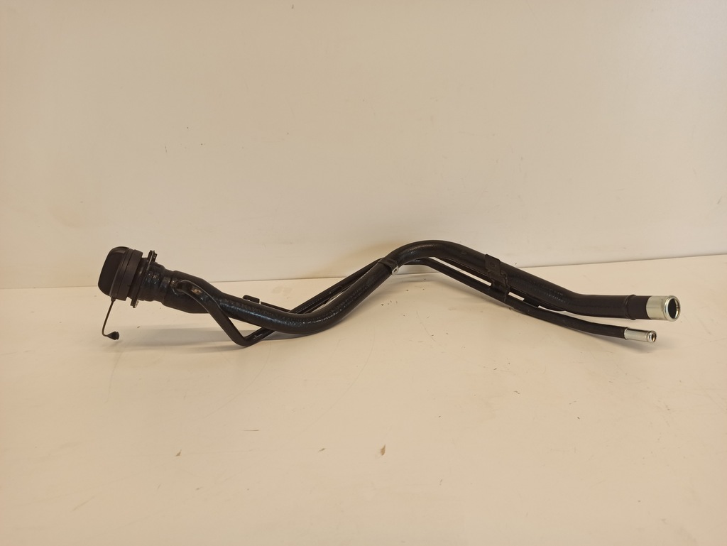 фото №1, Suzuki swift mk8 трубы заливной топлива 1.2 hybrid