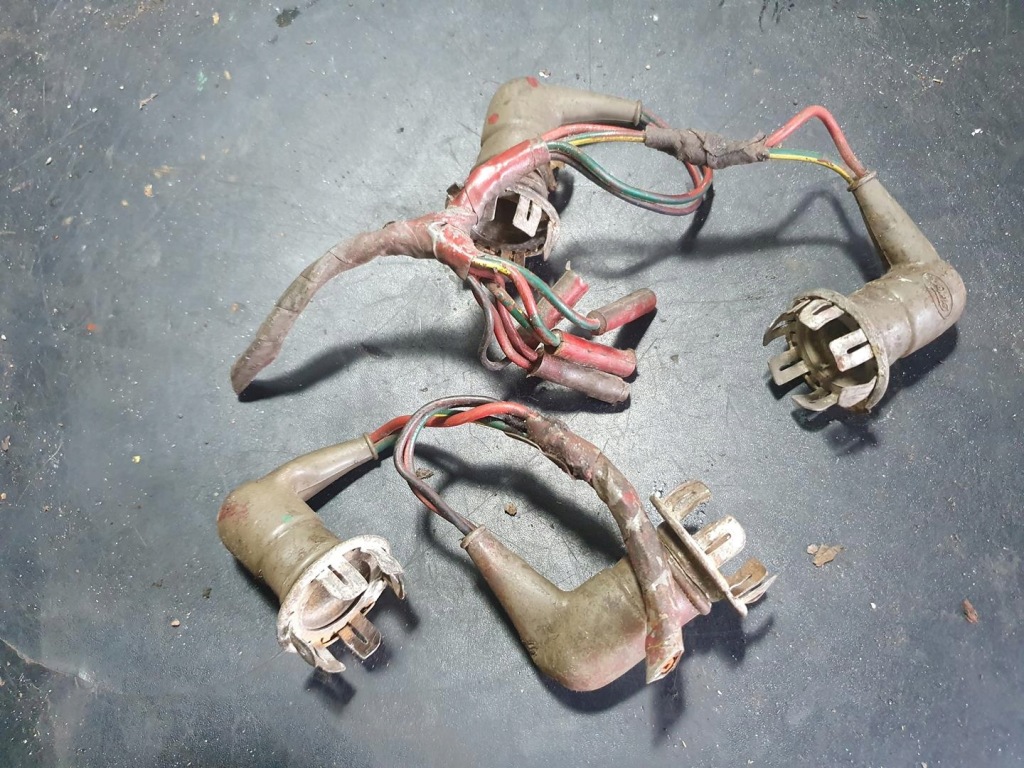 фото №8, Автомобіль ford дроти запалювання комплект 4 szt