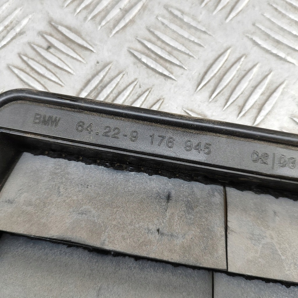 фото №6, Bmw x7 g07 2020 решітка вентиляційна pod бампером заднім