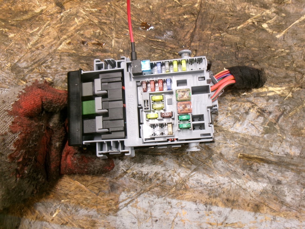 фото №1, Chevrolet orlando коробка предохранителей 2.0 vcdi