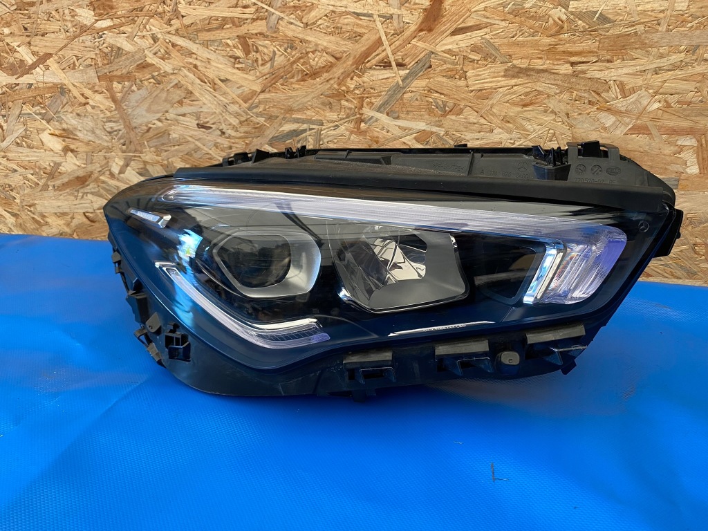 Купити Mercedes cla 118 led performance фара передня правий 1189068400