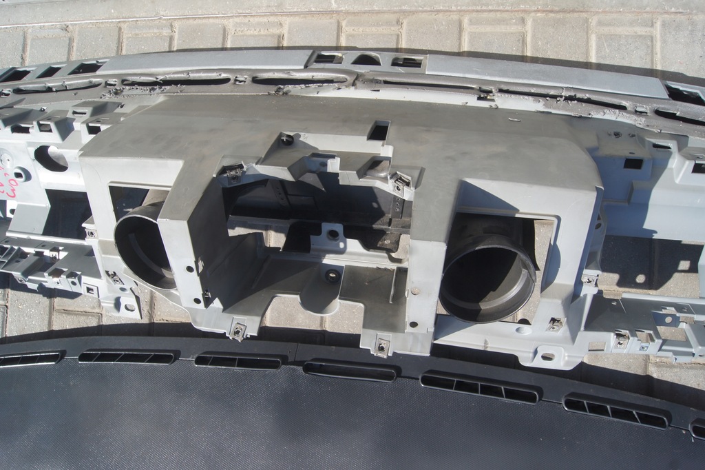 фото №7, Приборная панель приборная консоль iveco daily iii 06-11