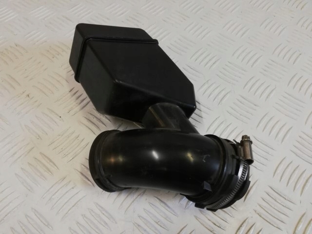 фото №2, Opel corsa e 1,4 резонатор труба повітря повітрозабірник