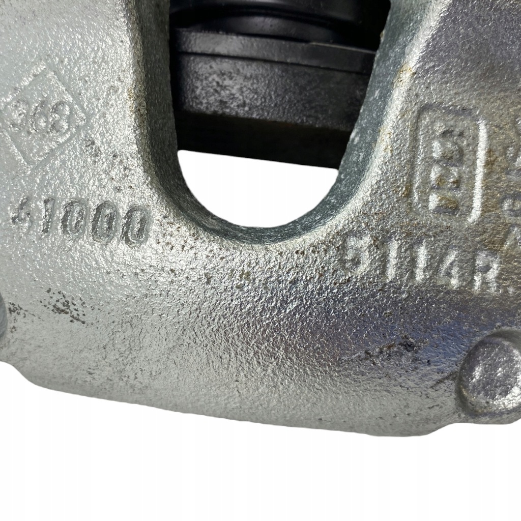 фото №16, Суппорт тормозной левый перед renault clio iv