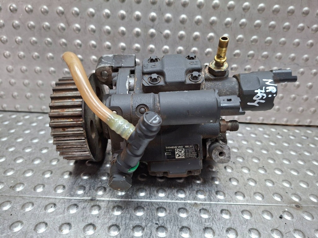 фото №1, Насос впрыскная siemens 8200430599 renault scenic ii 1.5 dci 2006-