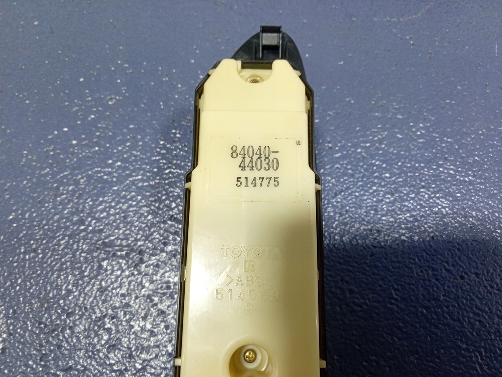 фото №5, Avensis verso 01- панель вікон перед лівий 84040-44030