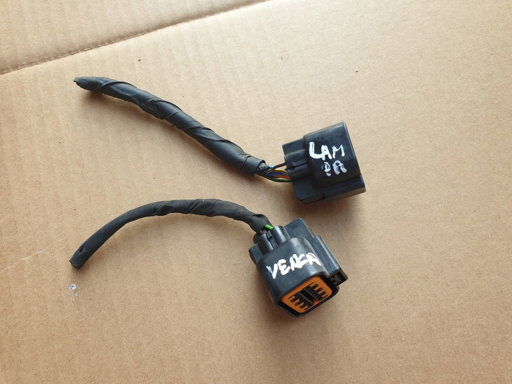 фото №1, Штекер лампы передней колодка kia venga 2009-