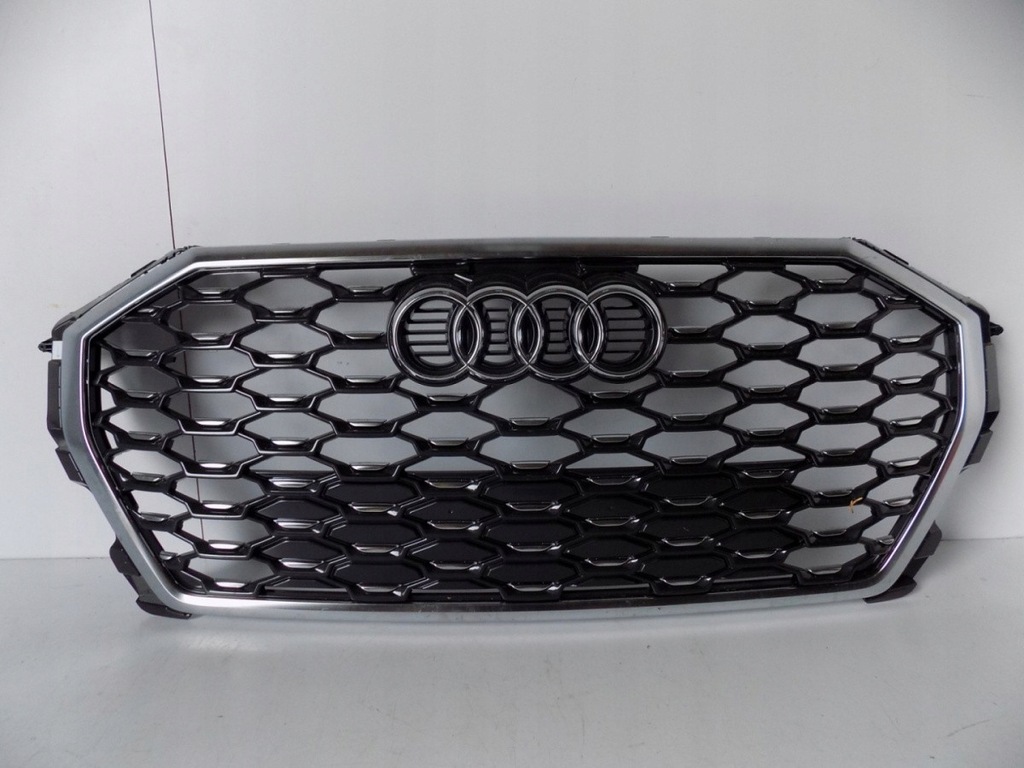 фото №1, Audi q3 83f s-line решётка радиатора / решётка радиатора 10524