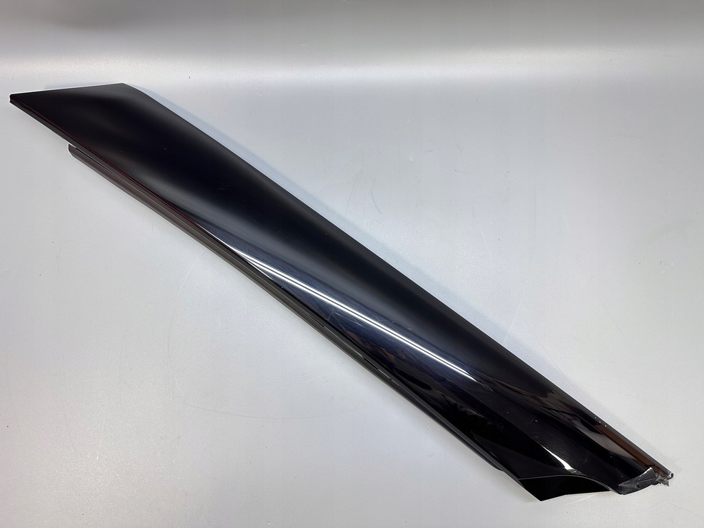 фото №1, Mini cooper f54 clubman защита молдинг наружная стойка a правая 7344184